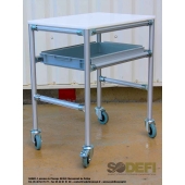 LEAN CONCEPT - Desserte avec plateau haut et bac extractible. Structure modulaire et ergonomique conçue à partir de profilés aluminium et connecteurs. SODEFI