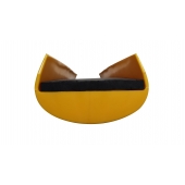 Le PLASTROCHOC est une protection en PEHD qui se fixe directement sur le montant d'échelle à protéger grâce à deux colliers nylon. Il existe 4 références différentes selon la largeur du montant à protéger.